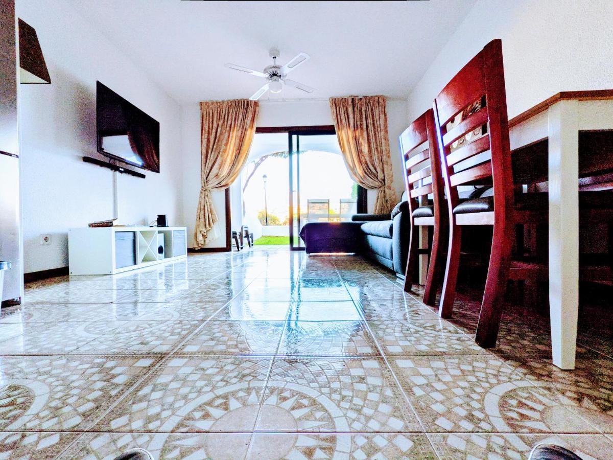 Luxury Newly Refurbished Modern Apartment With Stunning Mountain Views - Xmas And Ny 2025-2026 Now Booking سان ميغيل ذي أبونا المظهر الخارجي الصورة